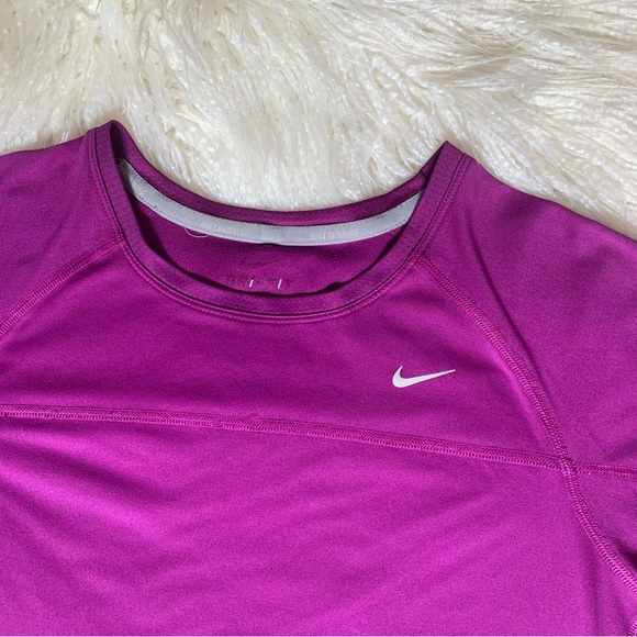 Nike Dri-Fit Miler Purple T-shirt - Picture 4 of 16